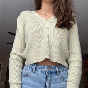 SOLD ON DEPOP (@ audreypierce)